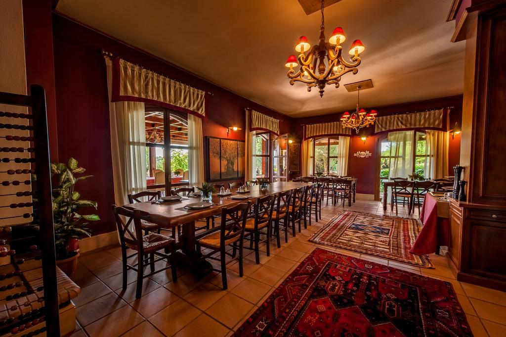 Rocabella Hellinikon Country Hotel Экстерьер фото